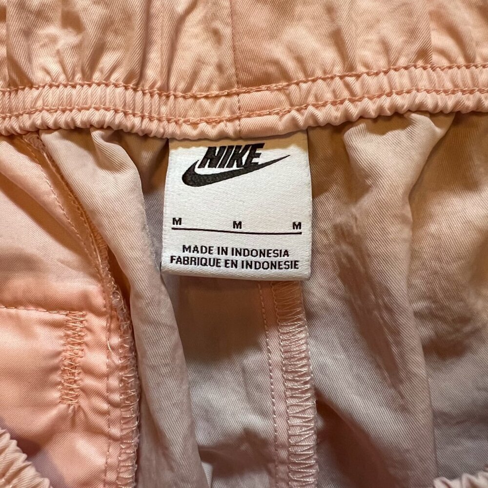 Nike Women's Swoosh Woven Easy Shorts Light Pink Size M - Picture 4 of 5